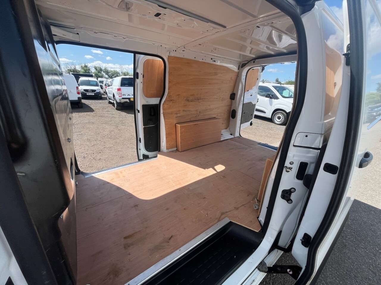 2021 VAUXHALL VIVARO 2021 VAUXHALL VIVARO