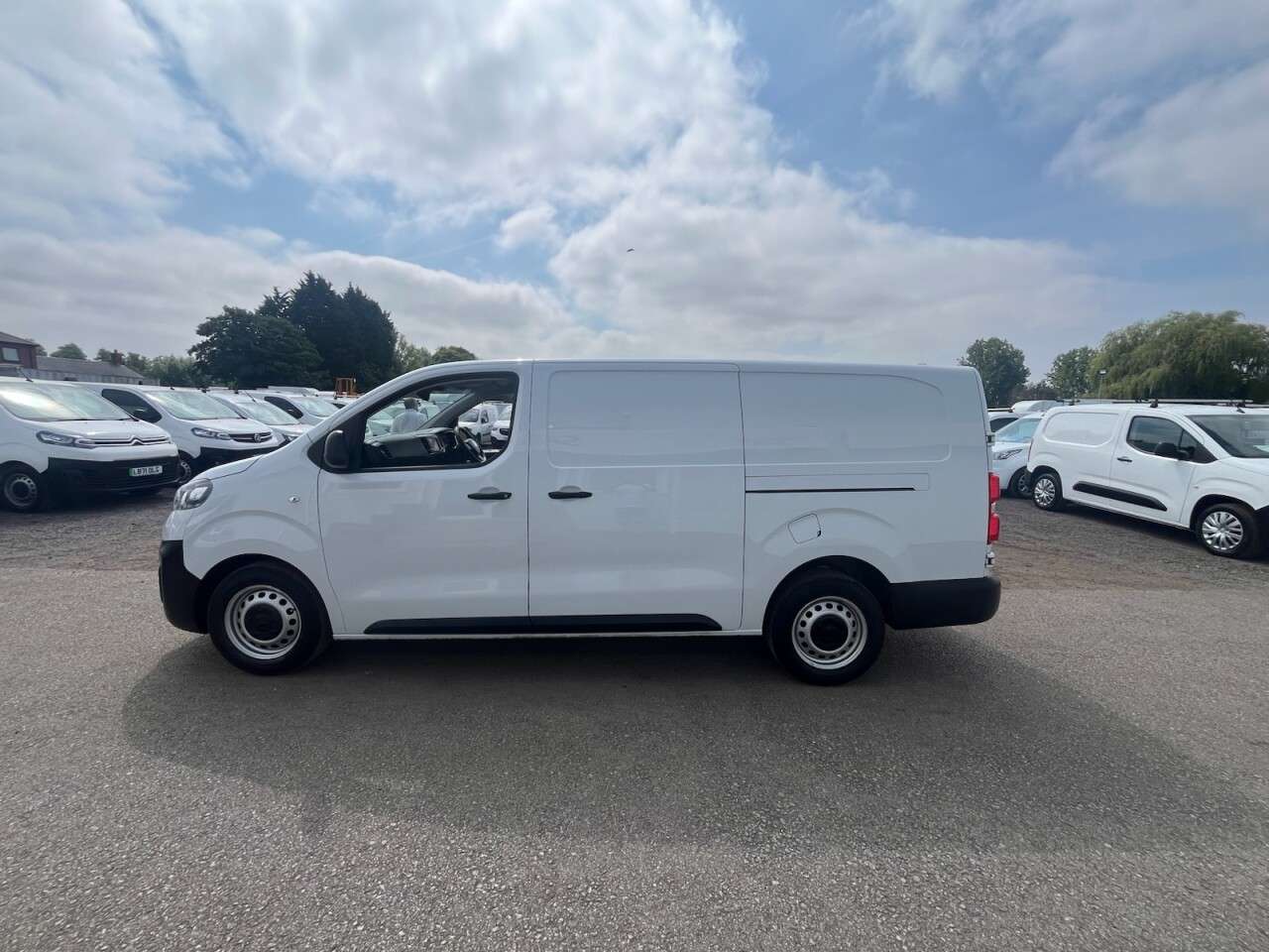 2023 VAUXHALL VIVARO 2023 VAUXHALL VIVARO