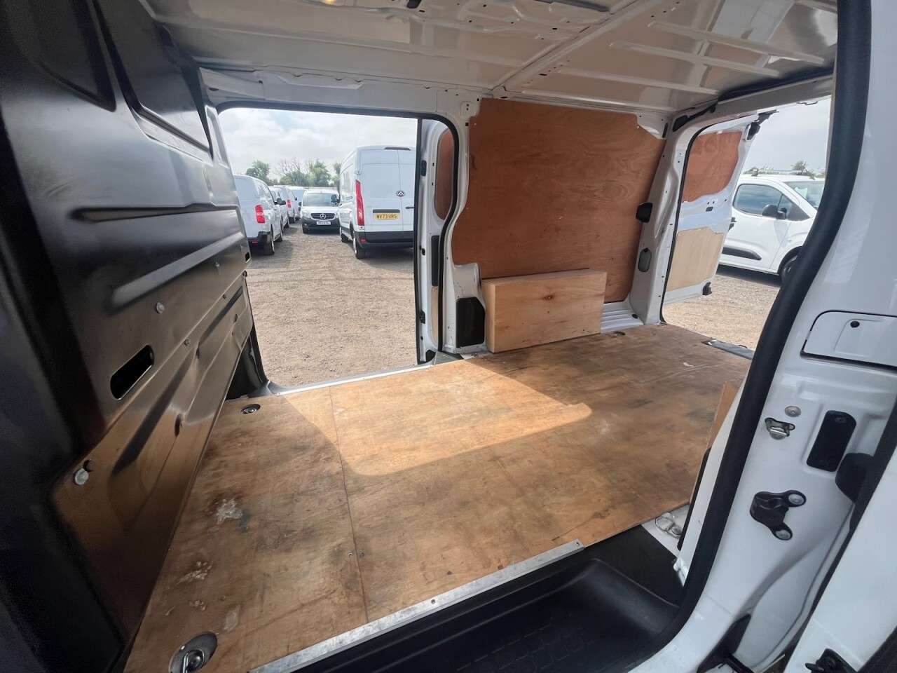 2023 VAUXHALL VIVARO 2023 VAUXHALL VIVARO