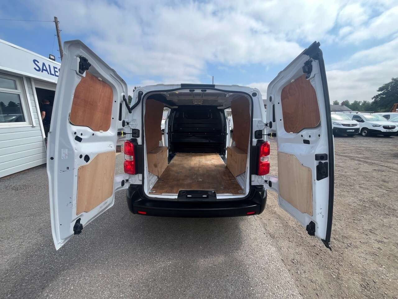2023 VAUXHALL VIVARO 2023 VAUXHALL VIVARO