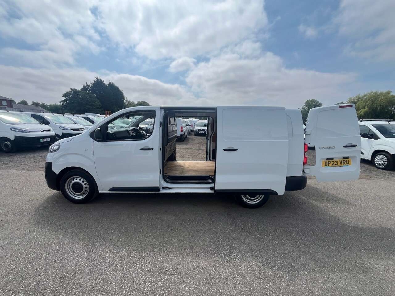 2023 VAUXHALL VIVARO 2023 VAUXHALL VIVARO