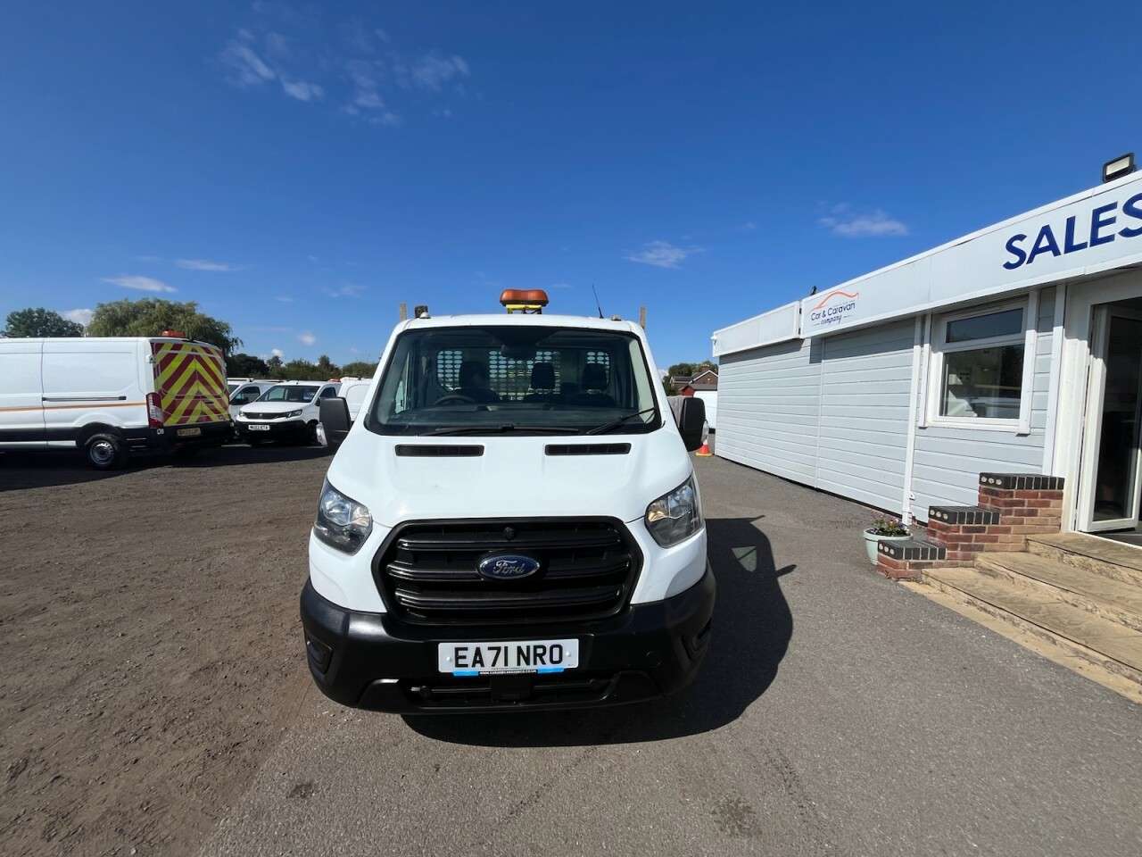 A 2021 FORD TRANSIT 2.0 350 EcoBlue Leader Dropside 2dr Diesel Manual RWD L3 Euro 6 (s/s) (130 A 2021 FORD TRANSIT 2.0 350 EcoBlue Leader Dropside 2dr Diesel Manual RWD L3 Euro 6 (s/s) (130