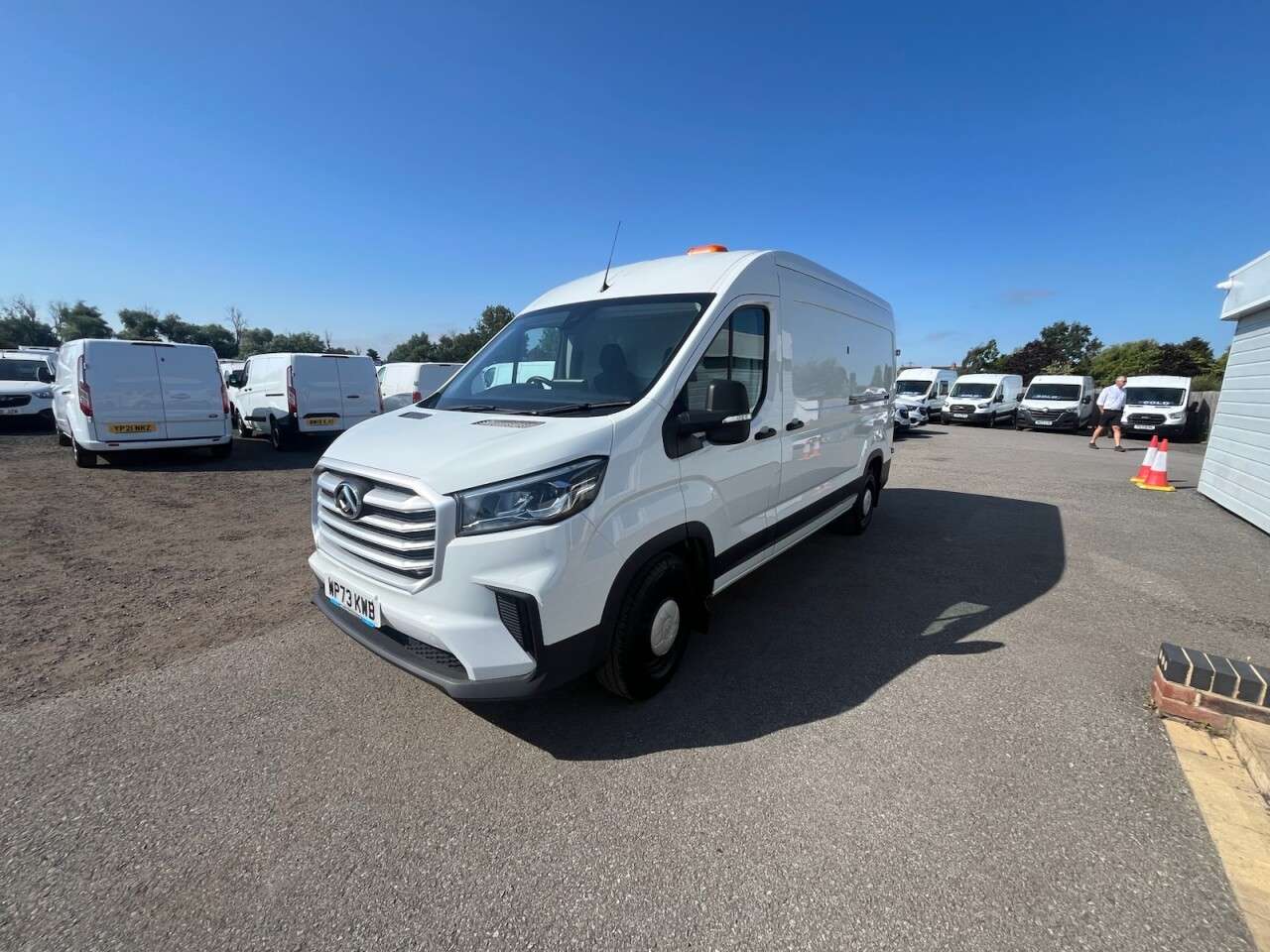 2023 MAXUS DELIVER 9 2023 MAXUS DELIVER 9