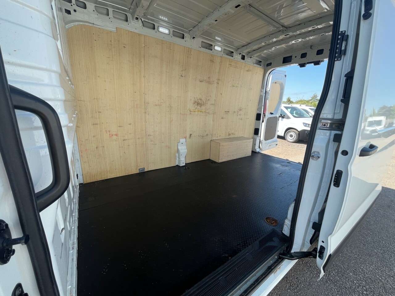 2023 MAXUS DELIVER 9 2023 MAXUS DELIVER 9