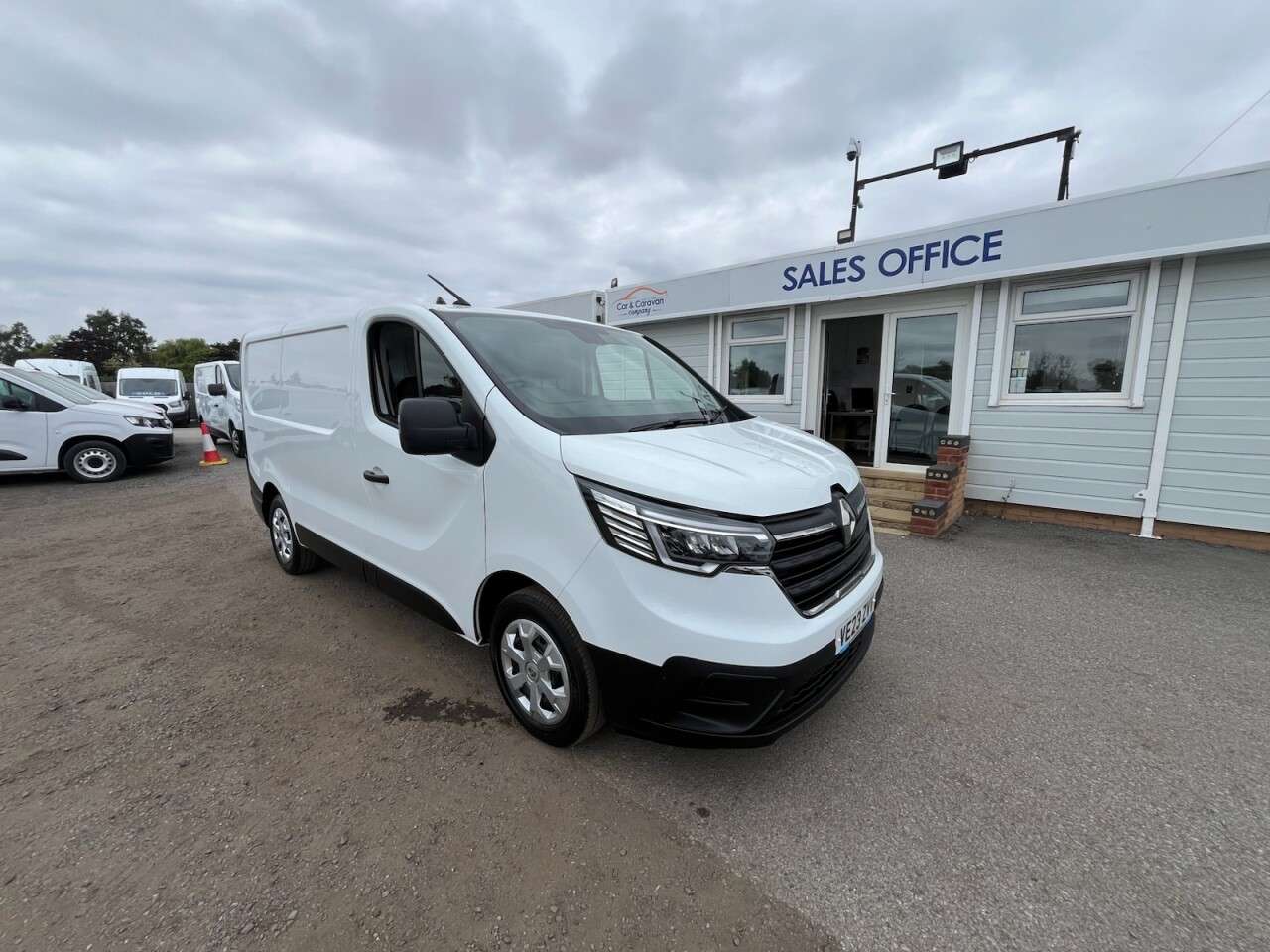 A 2023 RENAULT TRAFIC 2.0 dCi Blue SL30 Start Panel Van 5dr Diesel Manual L1 H1 Euro 6 (s/s) (130 A 2023 RENAULT TRAFIC 2.0 dCi Blue SL30 Start Panel Van 5dr Diesel Manual L1 H1 Euro 6 (s/s) (130
