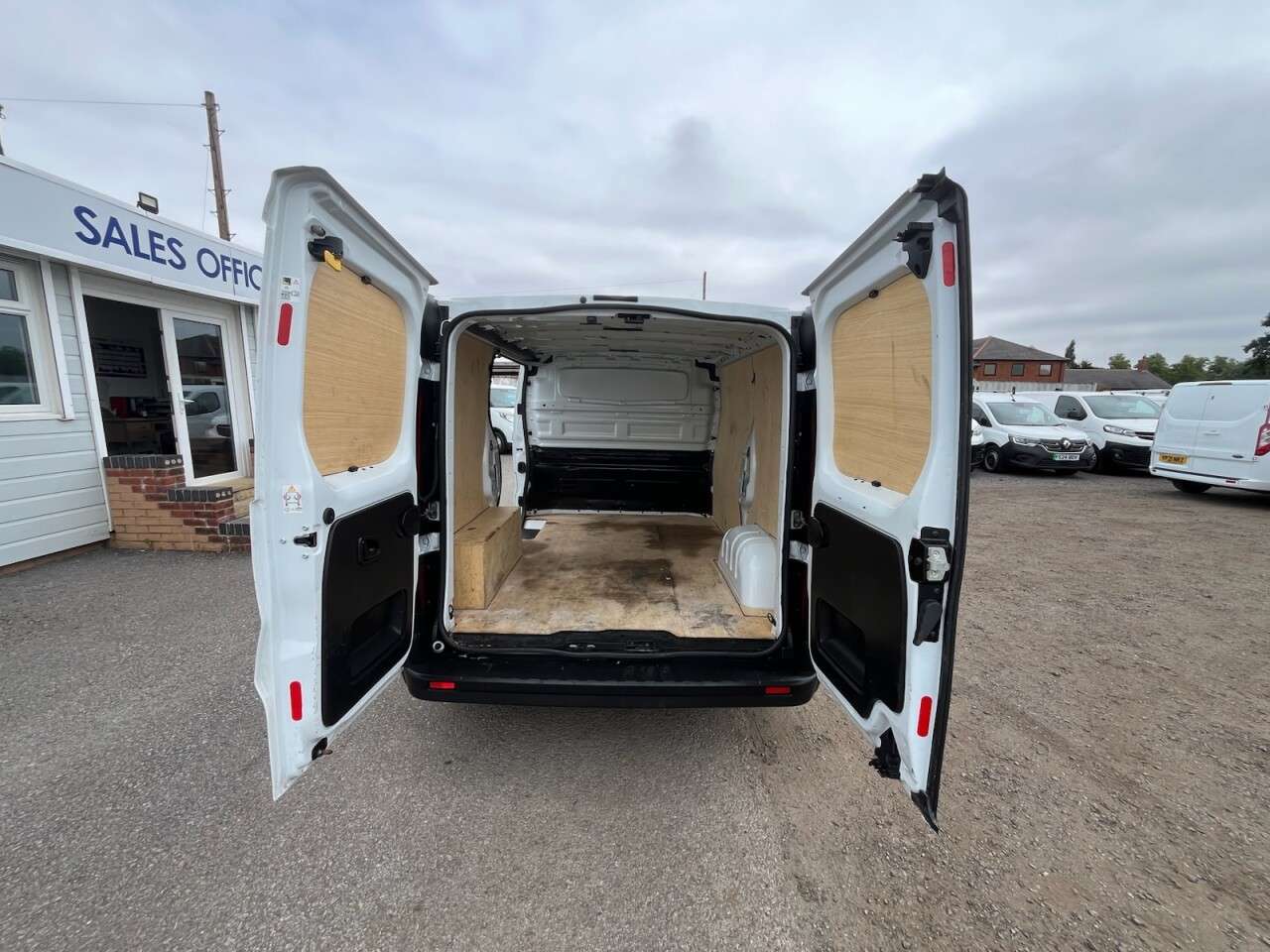 2023 RENAULT TRAFIC 2023 RENAULT TRAFIC