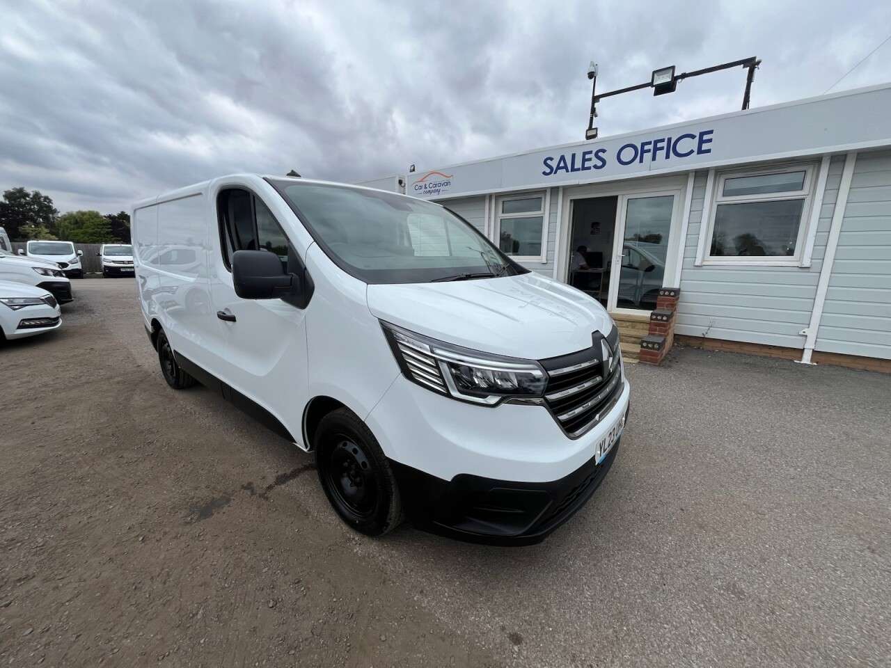 A 2023 RENAULT TRAFIC 2.0 dCi Blue SL30 Advance Panel Van 5dr Diesel Manual L1 H1 Euro 6 (s/s) (1 A 2023 RENAULT TRAFIC 2.0 dCi Blue SL30 Advance Panel Van 5dr Diesel Manual L1 H1 Euro 6 (s/s) (1