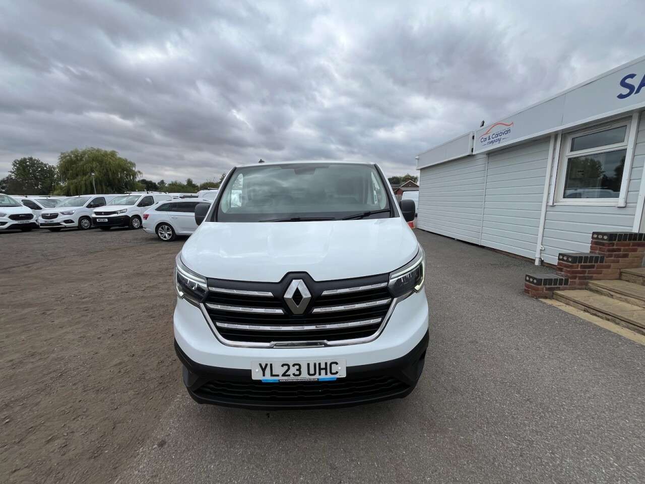 A 2023 RENAULT TRAFIC 2.0 dCi Blue SL30 Advance Panel Van 5dr Diesel Manual L1 H1 Euro 6 (s/s) (1 A 2023 RENAULT TRAFIC 2.0 dCi Blue SL30 Advance Panel Van 5dr Diesel Manual L1 H1 Euro 6 (s/s) (1