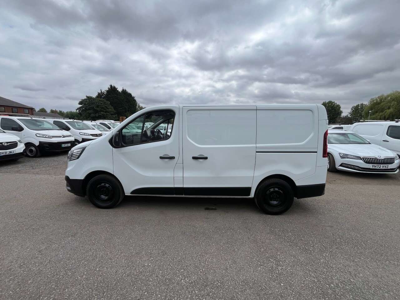 2023 RENAULT TRAFIC 2023 RENAULT TRAFIC