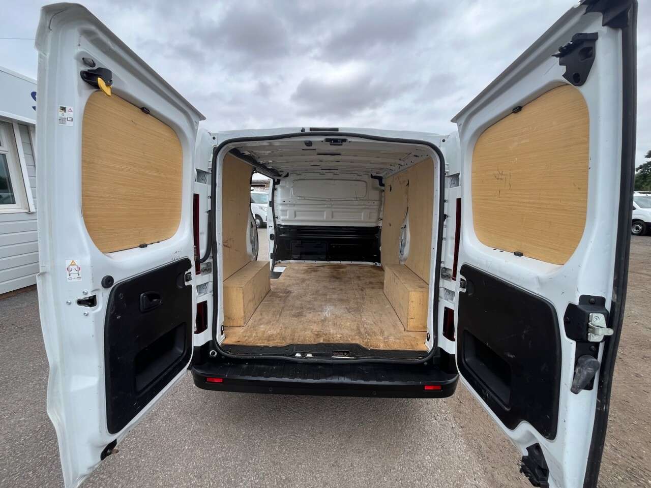 2023 RENAULT TRAFIC 2023 RENAULT TRAFIC