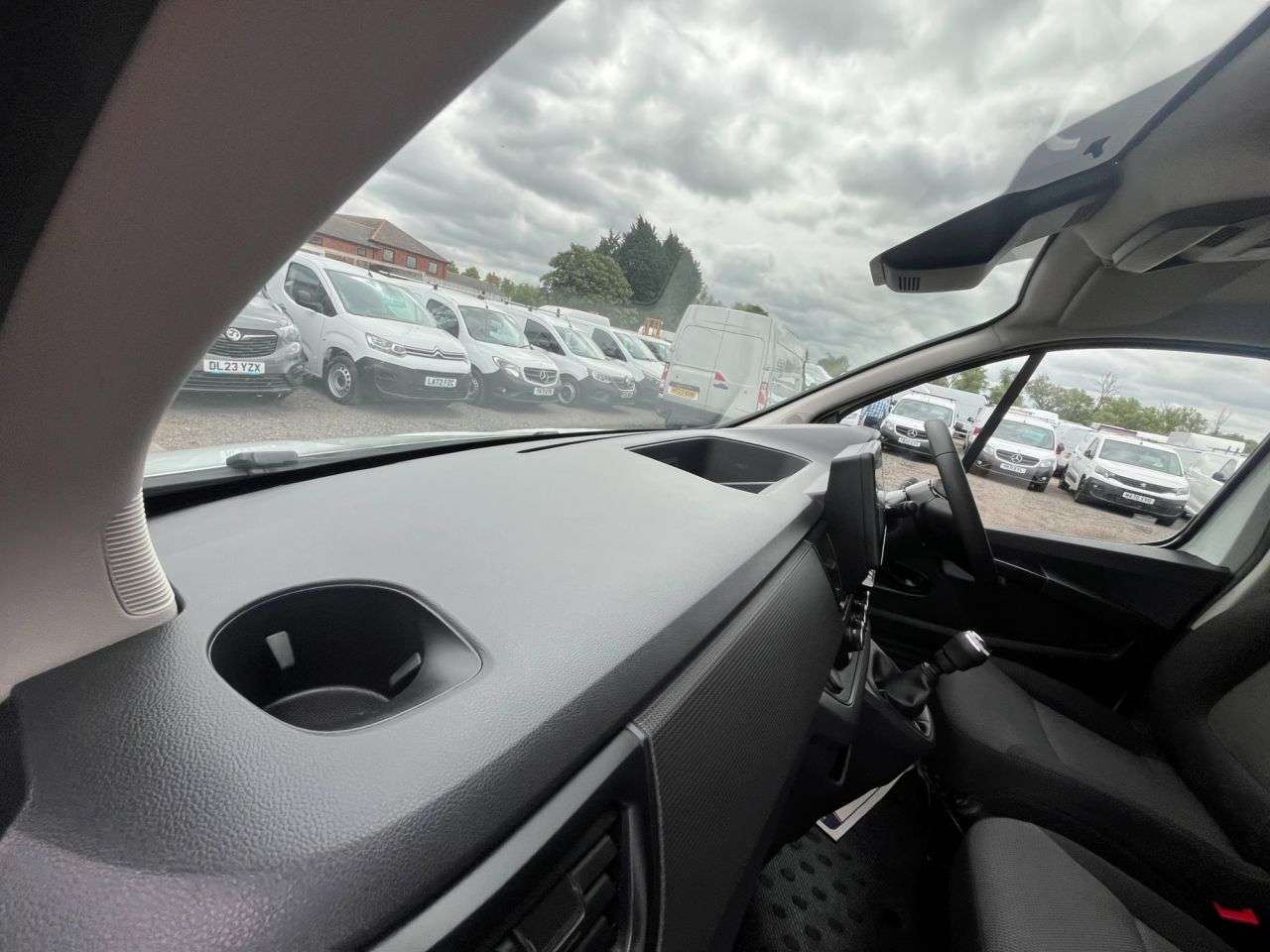 2023 RENAULT TRAFIC 2023 RENAULT TRAFIC