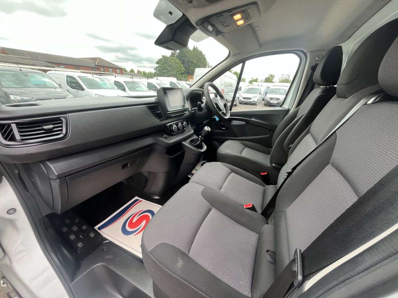2023 RENAULT TRAFIC 2023 RENAULT TRAFIC
