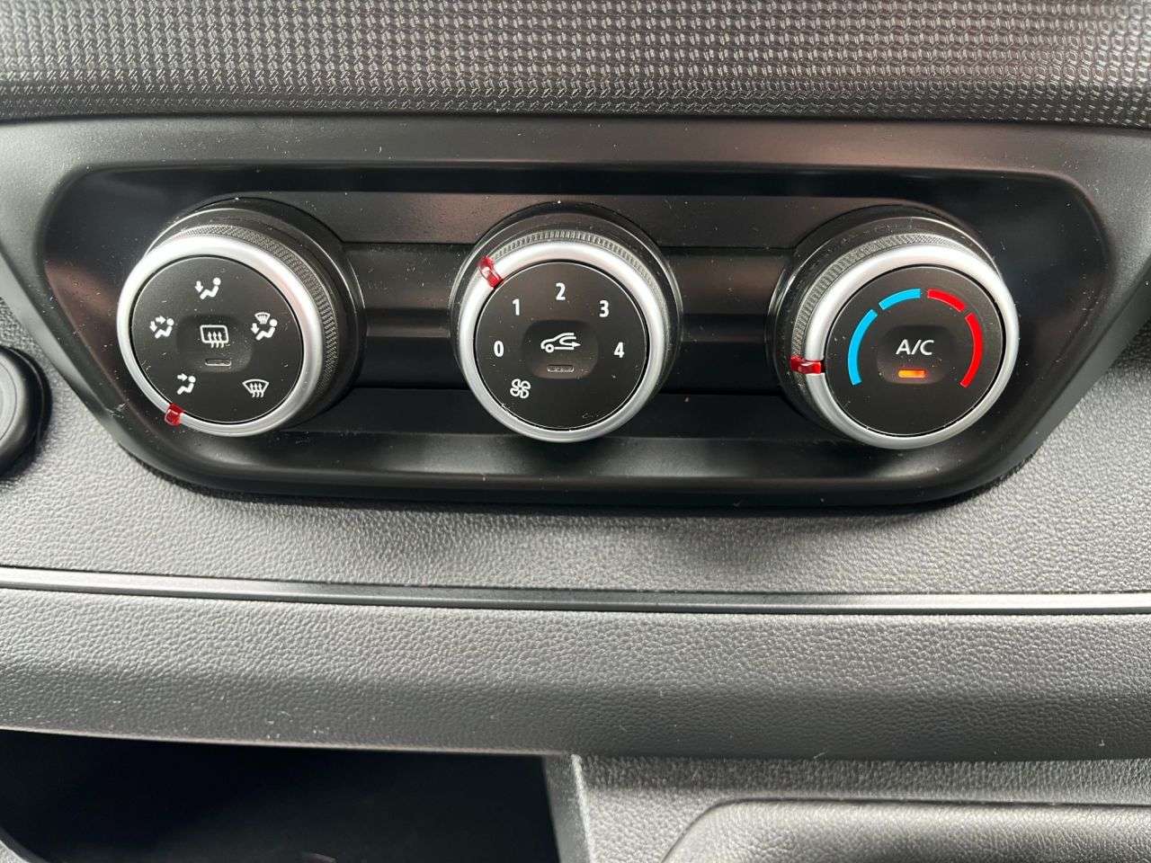2023 RENAULT TRAFIC 2023 RENAULT TRAFIC