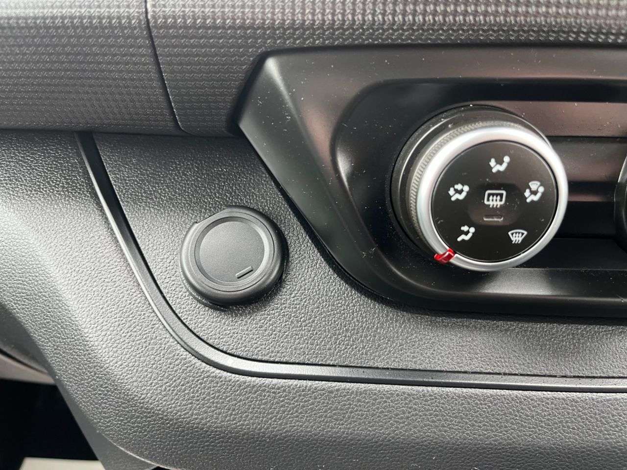2023 RENAULT TRAFIC 2023 RENAULT TRAFIC