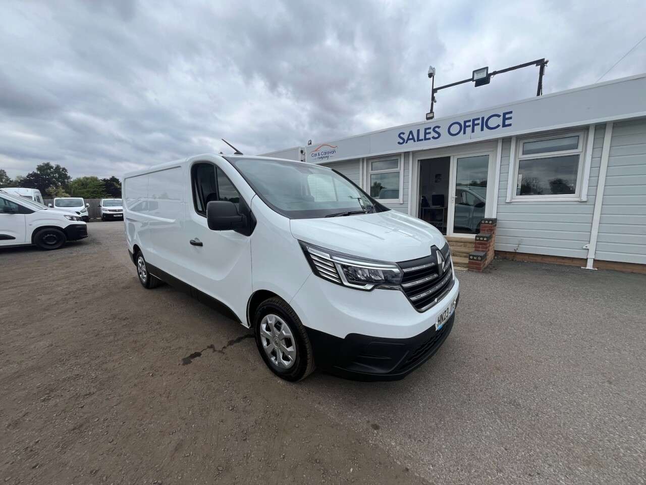 A 2023 RENAULT TRAFIC 2.0 dCi Blue LL30 Business+ Panel Van 5dr Diesel Manual L2 H1 Euro 6 (s/s) A 2023 RENAULT TRAFIC 2.0 dCi Blue LL30 Business+ Panel Van 5dr Diesel Manual L2 H1 Euro 6 (s/s)