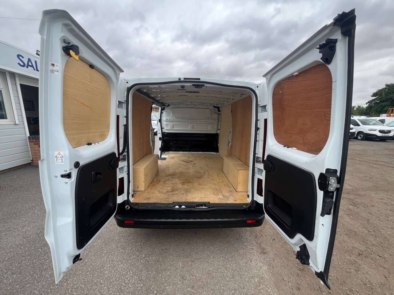 2023 RENAULT TRAFIC 2023 RENAULT TRAFIC