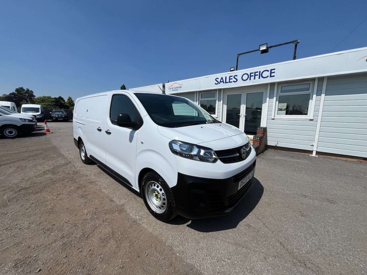 A 2023 VAUXHALL VIVARO 1.5 Turbo D 2900 Prime Panel Van 6dr Diesel Manual L2 H1 Euro 6 (s/s) (100 A 2023 VAUXHALL VIVARO 1.5 Turbo D 2900 Prime Panel Van 6dr Diesel Manual L2 H1 Euro 6 (s/s) (100