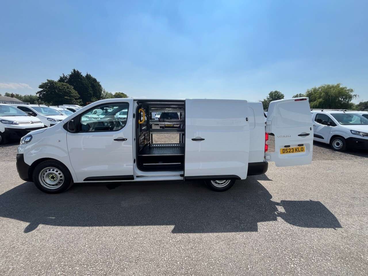 2023 VAUXHALL VIVARO 2023 VAUXHALL VIVARO