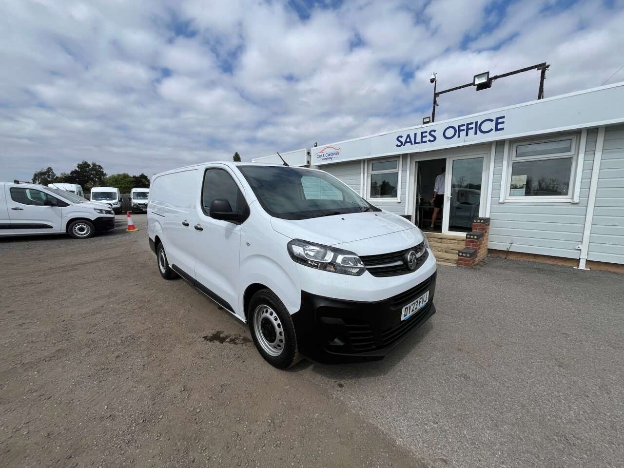 A 2023 VAUXHALL VIVARO 1.5 Turbo D 2900 Prime Panel Van 6dr Diesel Manual L2 H1 Euro 6 (s/s) (100 A 2023 VAUXHALL VIVARO 1.5 Turbo D 2900 Prime Panel Van 6dr Diesel Manual L2 H1 Euro 6 (s/s) (100