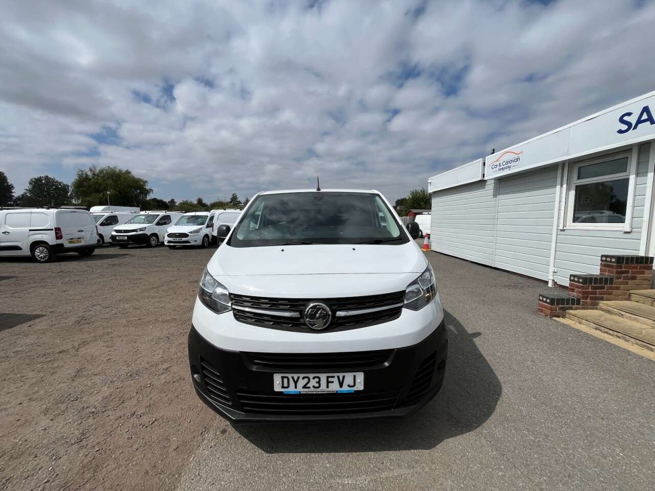 A 2023 VAUXHALL VIVARO 1.5 Turbo D 2900 Prime Panel Van 6dr Diesel Manual L2 H1 Euro 6 (s/s) (100 A 2023 VAUXHALL VIVARO 1.5 Turbo D 2900 Prime Panel Van 6dr Diesel Manual L2 H1 Euro 6 (s/s) (100