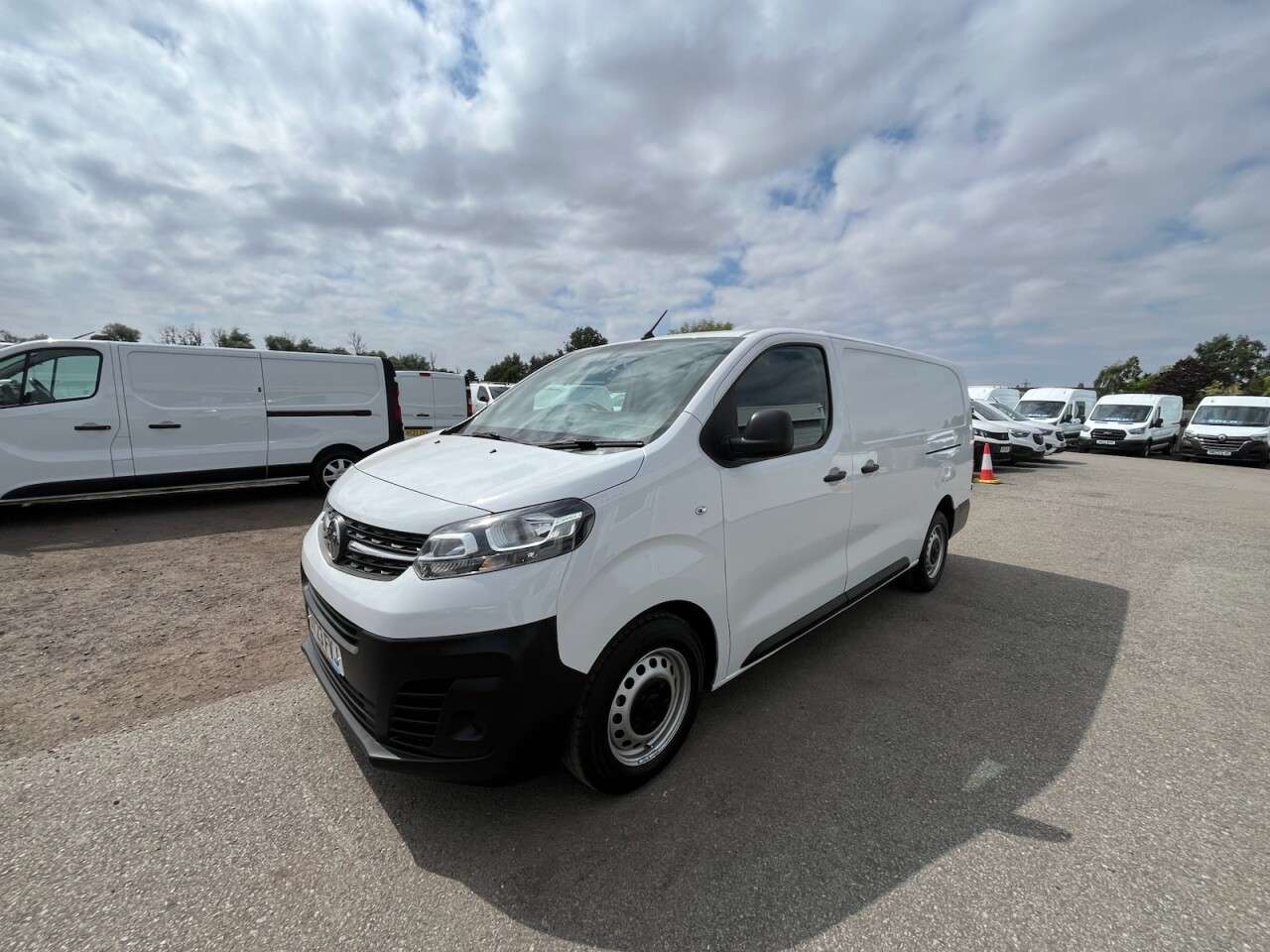 2023 VAUXHALL VIVARO 2023 VAUXHALL VIVARO