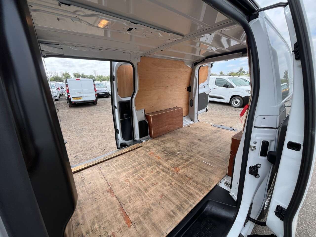 2023 VAUXHALL VIVARO 2023 VAUXHALL VIVARO
