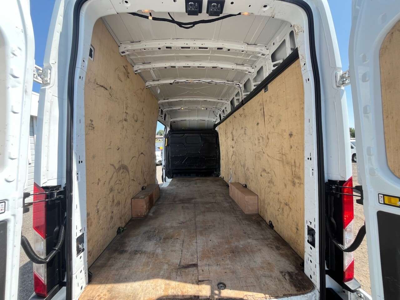 2024 FORD TRANSIT 2024 FORD TRANSIT