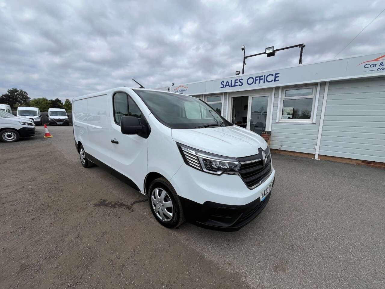 A 2023 RENAULT TRAFIC 2.0 dCi Blue LL30 Start Panel Van 5dr Diesel Manual L2 H1 Euro 6 (s/s) (130 A 2023 RENAULT TRAFIC 2.0 dCi Blue LL30 Start Panel Van 5dr Diesel Manual L2 H1 Euro 6 (s/s) (130