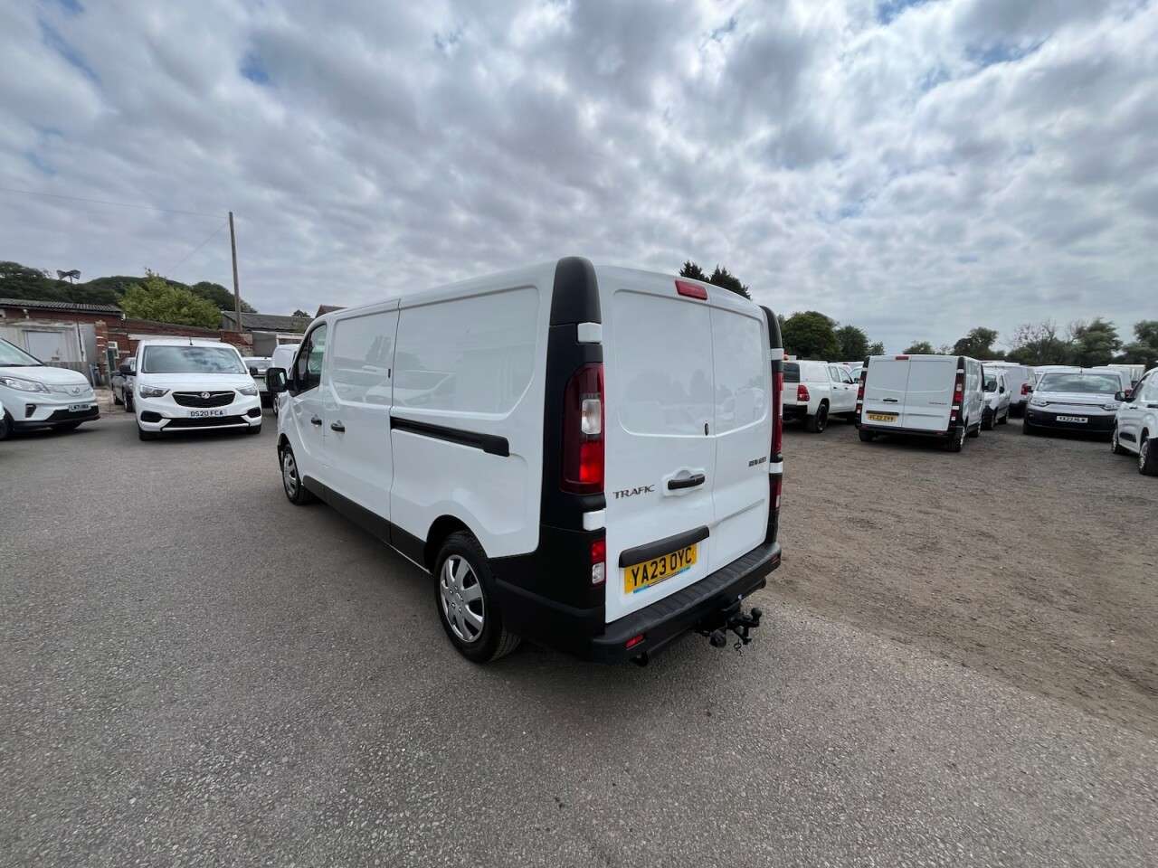 2023 RENAULT TRAFIC 2023 RENAULT TRAFIC