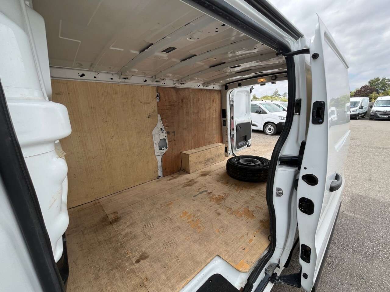 2023 RENAULT TRAFIC 2023 RENAULT TRAFIC