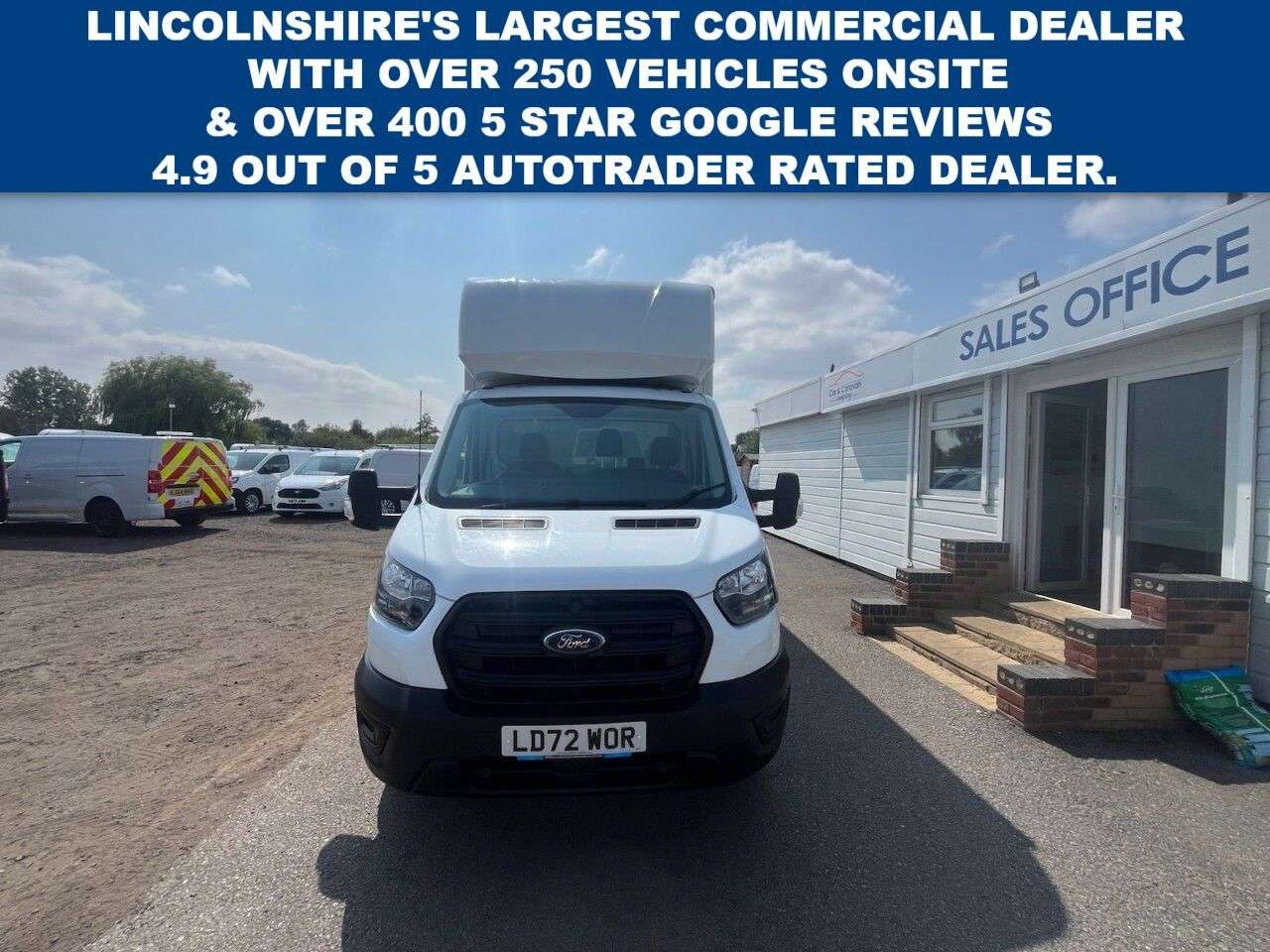 A 2022 FORD TRANSIT 2.0 350 EcoBlue Leader Chassis Cab 2dr Diesel Manual FWD L4 Euro 6 (s/s) (1 A 2022 FORD TRANSIT 2.0 350 EcoBlue Leader Chassis Cab 2dr Diesel Manual FWD L4 Euro 6 (s/s) (1