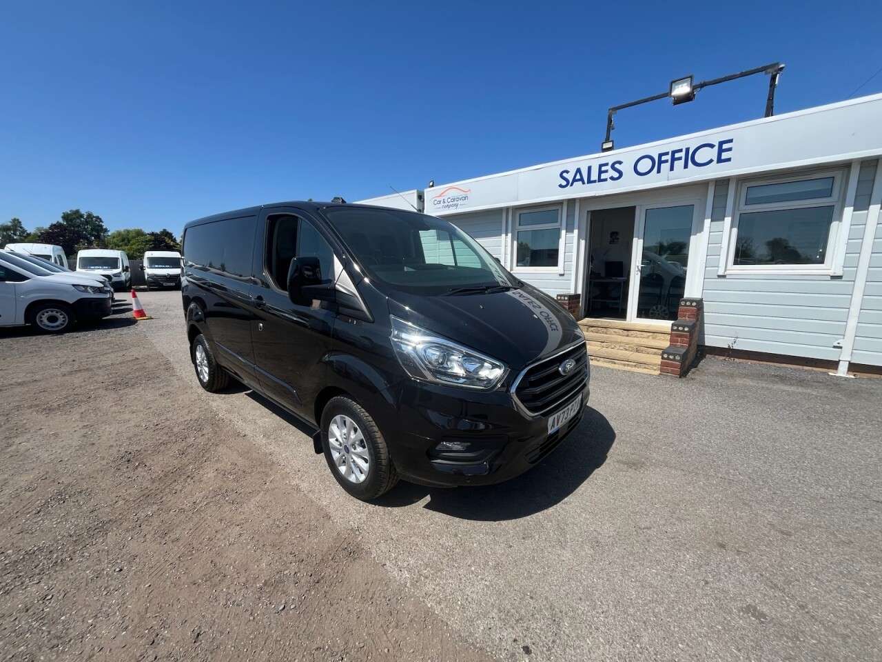 A 2023 FORD TRANSIT CUSTOM 2.0 280 EcoBlue Limited Panel Van 5dr Diesel Manual L1 H1 Euro 6 (s/s) (130 A 2023 FORD TRANSIT CUSTOM 2.0 280 EcoBlue Limited Panel Van 5dr Diesel Manual L1 H1 Euro 6 (s/s) (130