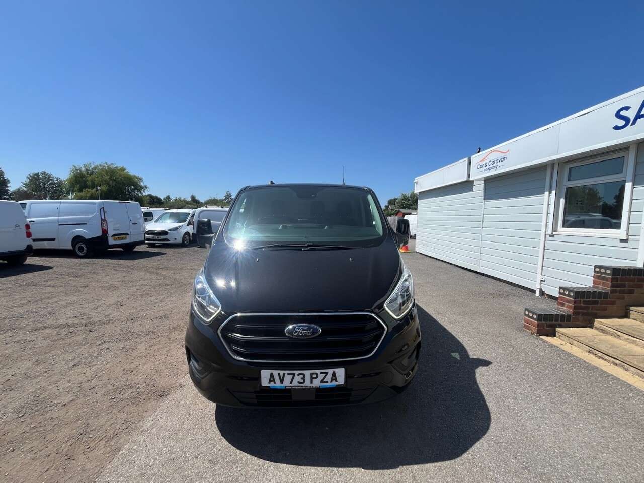 A 2023 FORD TRANSIT CUSTOM 2.0 280 EcoBlue Limited Panel Van 5dr Diesel Manual L1 H1 Euro 6 (s/s) (130 A 2023 FORD TRANSIT CUSTOM 2.0 280 EcoBlue Limited Panel Van 5dr Diesel Manual L1 H1 Euro 6 (s/s) (130