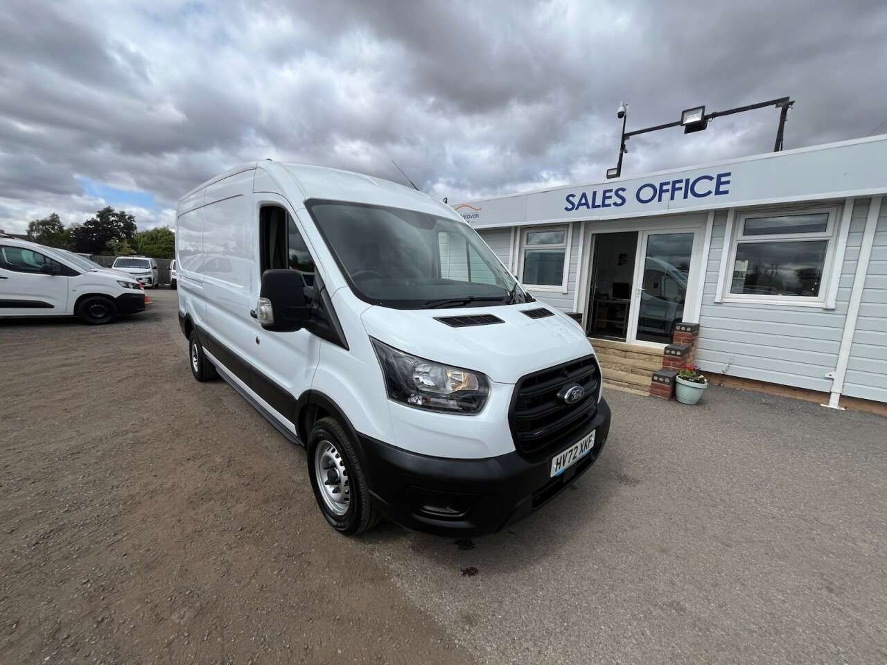 A 2022 FORD TRANSIT 2.0 350 EcoBlue Leader Panel Van 5dr Diesel Manual FWD L3 H2 Euro 6 (s/s) ( A 2022 FORD TRANSIT 2.0 350 EcoBlue Leader Panel Van 5dr Diesel Manual FWD L3 H2 Euro 6 (s/s) (