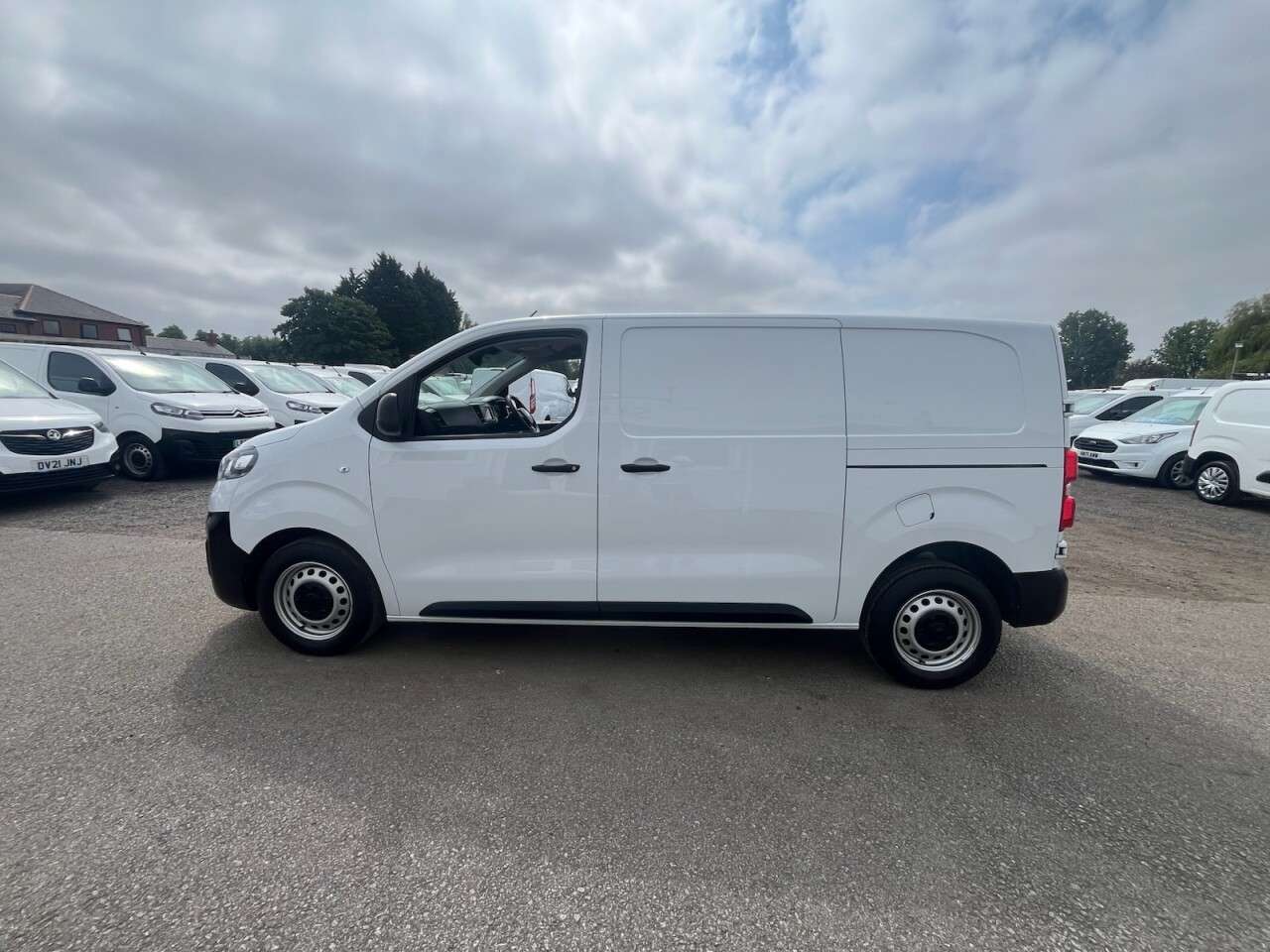 2023 VAUXHALL VIVARO 2023 VAUXHALL VIVARO
