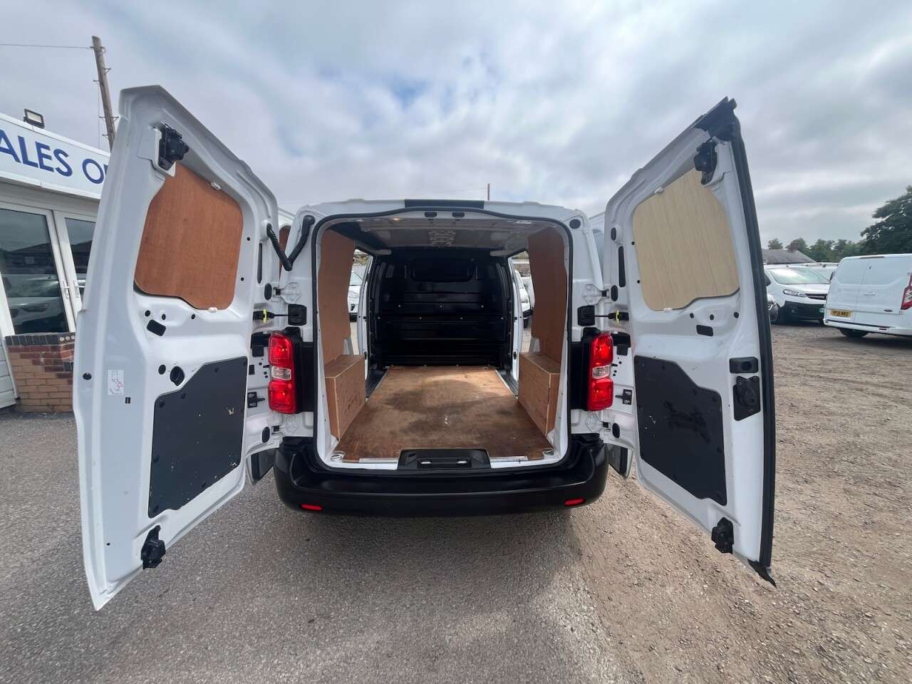 2023 VAUXHALL VIVARO 2023 VAUXHALL VIVARO