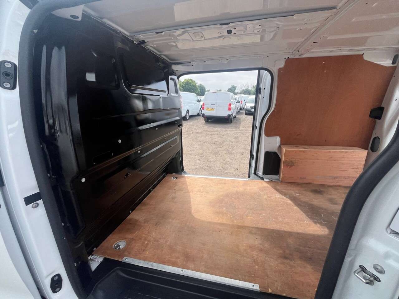 2023 VAUXHALL VIVARO 2023 VAUXHALL VIVARO