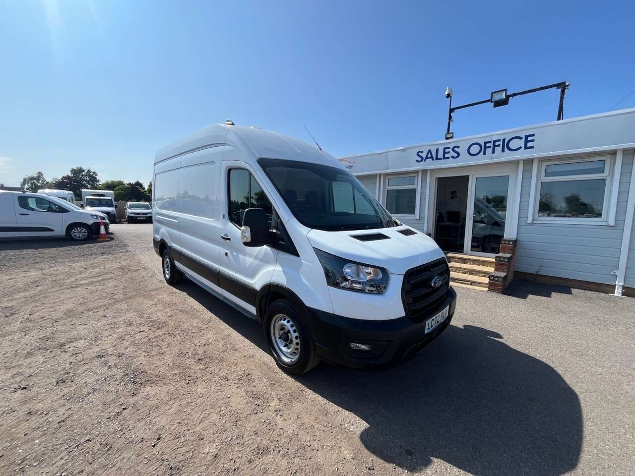 A 2022 FORD TRANSIT 2.0 350 EcoBlue Leader Panel Van 5dr Diesel Manual FWD L3 H3 Euro 6 (s/s) ( A 2022 FORD TRANSIT 2.0 350 EcoBlue Leader Panel Van 5dr Diesel Manual FWD L3 H3 Euro 6 (s/s) (