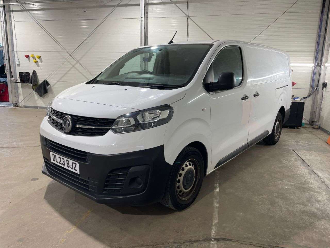 A 2023 VAUXHALL VIVARO 1.5 Turbo D 2900 Prime Panel Van 6dr Diesel Manual L2 H1 Euro 6 (s/s) (100 A 2023 VAUXHALL VIVARO 1.5 Turbo D 2900 Prime Panel Van 6dr Diesel Manual L2 H1 Euro 6 (s/s) (100