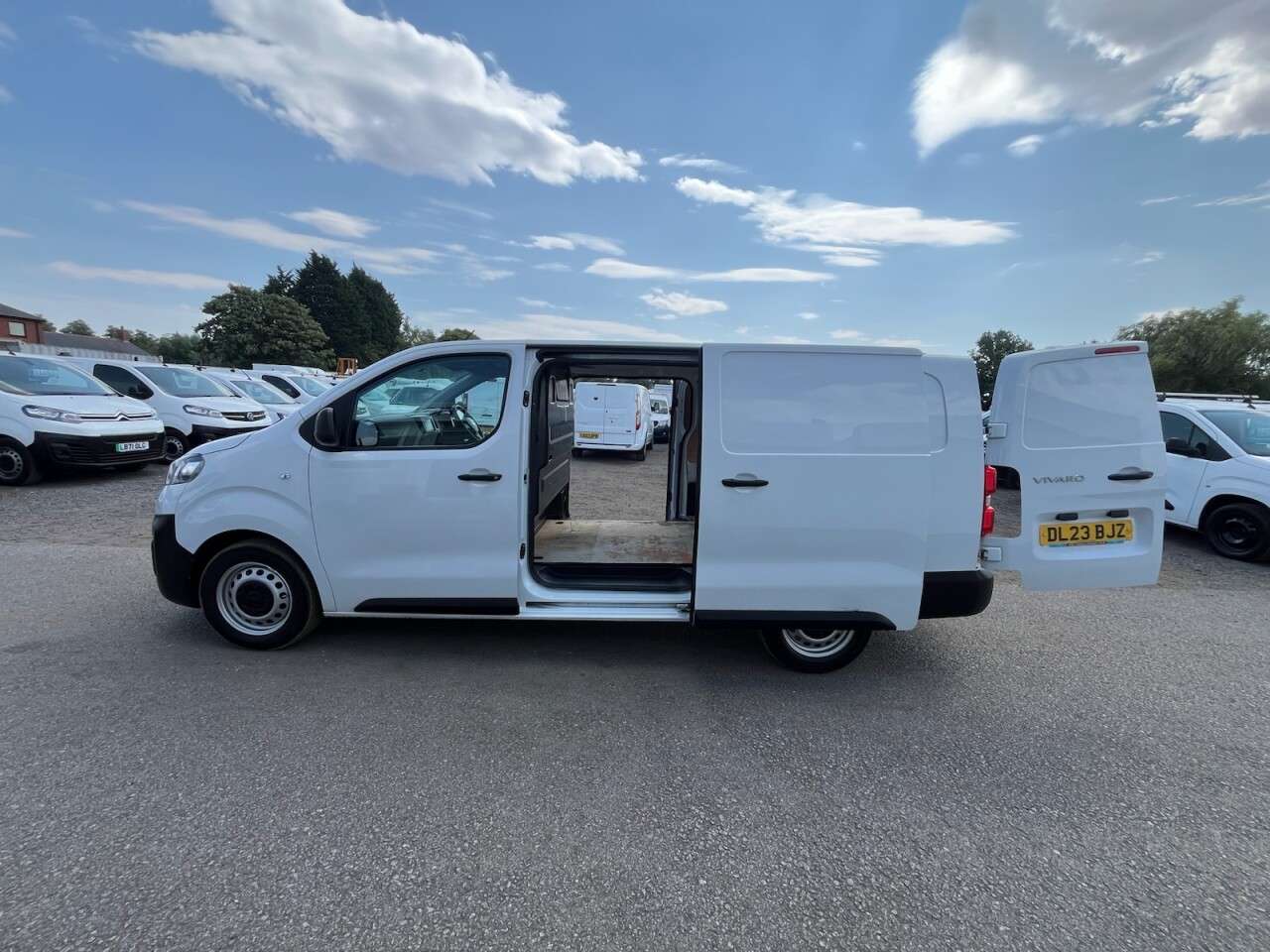 2023 VAUXHALL VIVARO 2023 VAUXHALL VIVARO