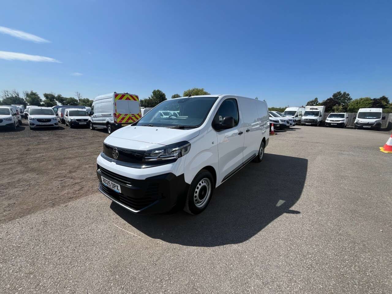 2025 VAUXHALL VIVARO 2025 VAUXHALL VIVARO