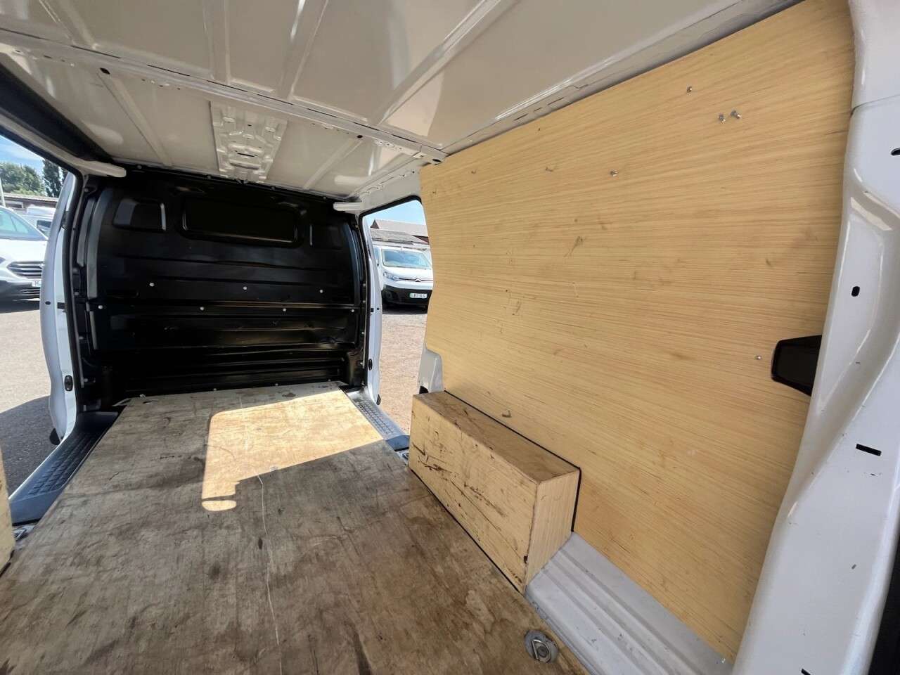 2025 VAUXHALL VIVARO 2025 VAUXHALL VIVARO