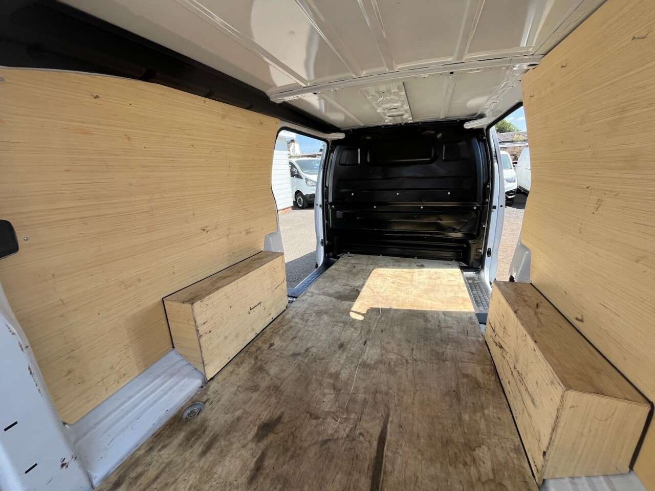 2025 VAUXHALL VIVARO 2025 VAUXHALL VIVARO