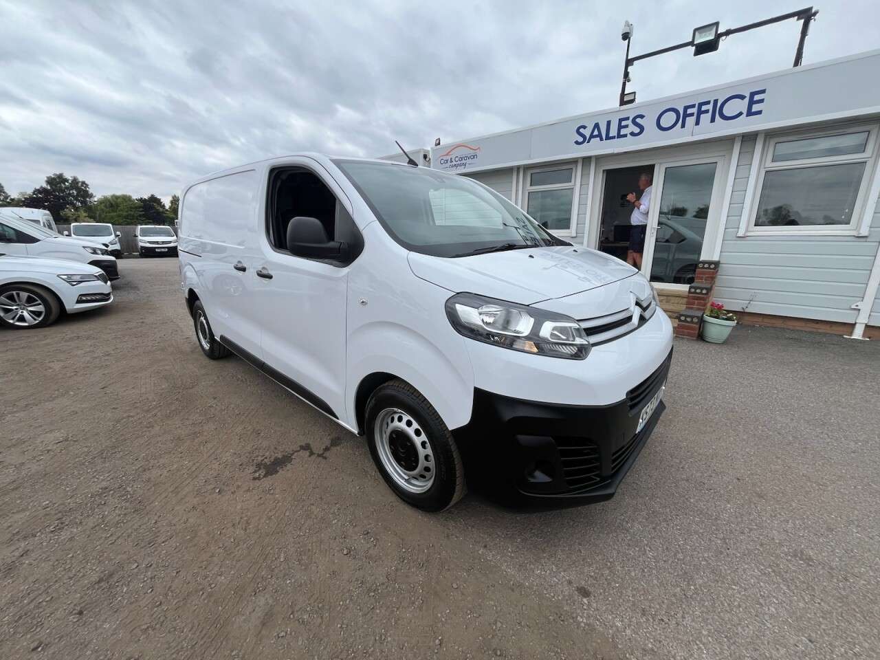 A 2023 CITROEN DISPATCH 1.5 BlueHDi 1000 Enterprise Edition M Panel Van 6dr Diesel Manual FWD 2 Eur A 2023 CITROEN DISPATCH 1.5 BlueHDi 1000 Enterprise Edition M Panel Van 6dr Diesel Manual FWD 2 Eur