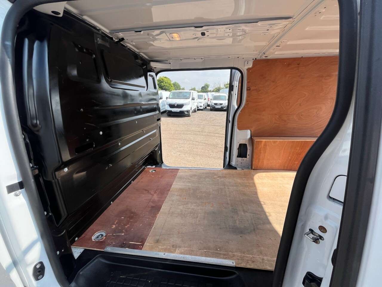 2022 VAUXHALL VIVARO 2022 VAUXHALL VIVARO