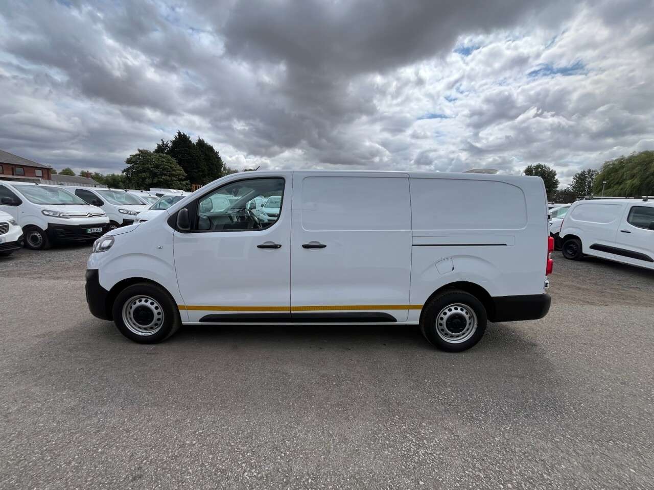 2023 VAUXHALL VIVARO 2023 VAUXHALL VIVARO
