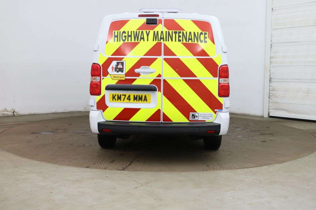A 2024 CITROEN DISPATCH 1.5 BlueHDi Driver XL Panel Van 6dr Diesel Manual LWB Euro 6 (s/s) (120 ps) A 2024 CITROEN DISPATCH 1.5 BlueHDi Driver XL Panel Van 6dr Diesel Manual LWB Euro 6 (s/s) (120 ps)