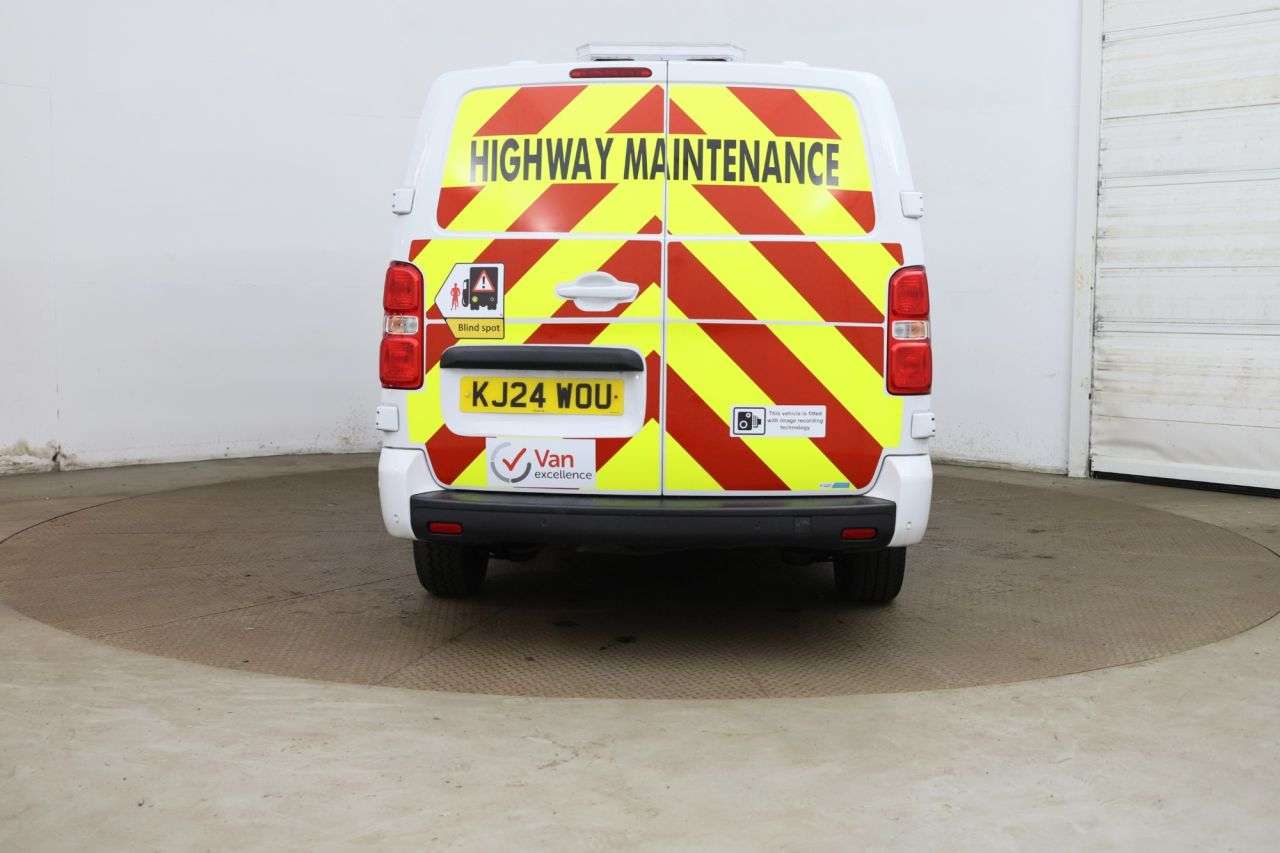 A 2024 CITROEN DISPATCH 1.5 BlueHDi Driver XL Panel Van 6dr Diesel Manual LWB Euro 6 (s/s) (120 ps) A 2024 CITROEN DISPATCH 1.5 BlueHDi Driver XL Panel Van 6dr Diesel Manual LWB Euro 6 (s/s) (120 ps)
