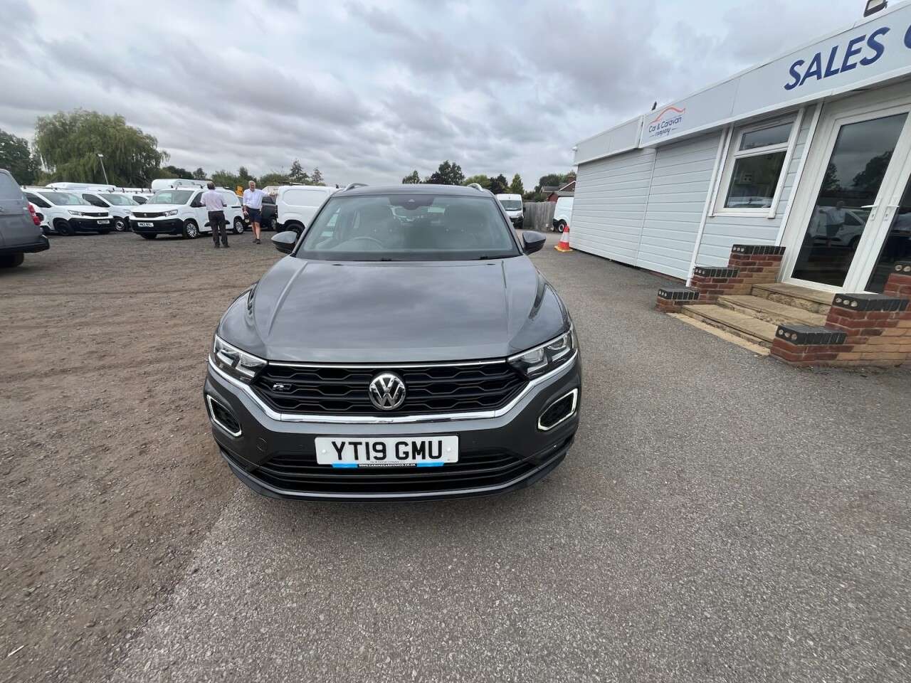 A 2019 VOLKSWAGEN T-ROC 1.6 TDI R-Line SUV 5dr Diesel Manual Euro 6 (s/s) (115 ps) * FINANCE AVAILA A 2019 VOLKSWAGEN T-ROC 1.6 TDI R-Line SUV 5dr Diesel Manual Euro 6 (s/s) (115 ps) * FINANCE AVAILA