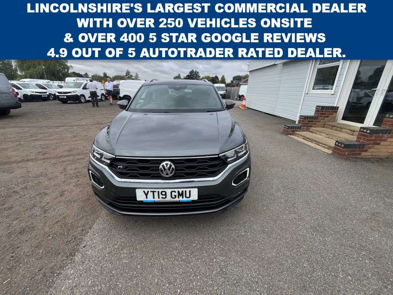 A 2019 VOLKSWAGEN T-ROC 1.6 TDI R-Line SUV 5dr Diesel Manual Euro 6 (s/s) (115 ps) * FINANCE AVAILA A 2019 VOLKSWAGEN T-ROC 1.6 TDI R-Line SUV 5dr Diesel Manual Euro 6 (s/s) (115 ps) * FINANCE AVAILA